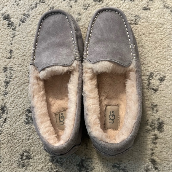 UGG Shoes - Ugg “Ansley” slips, sz 8